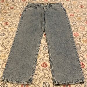 NWOT Levi’s Low pro straight leg jeans, size 31.